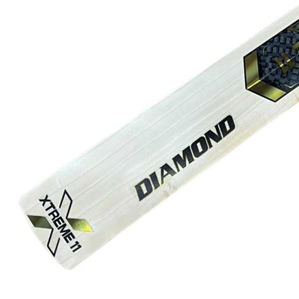 Xtreme 11 Diamond Edition Cricket Bat – Power & Precision